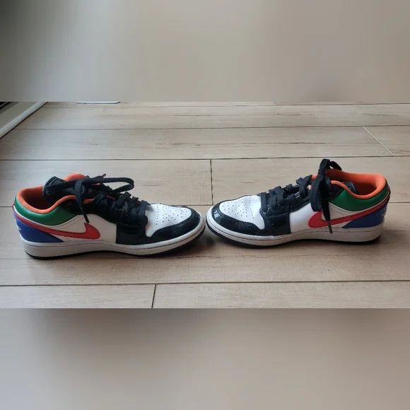 Jordan Air 1 Low Womens Multi-colored, Size 7.5 (Women's Size) - Picture 5 of 8